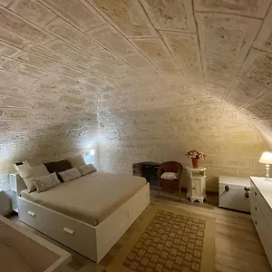 https://casa-della-bari.barihotels.org