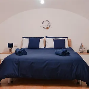 https://blue-angel-oak-apartment.barihotels.org