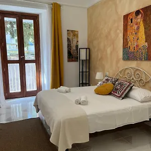 https://gl-golden-city.catania-hotels.net